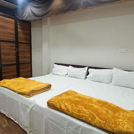 Mangaldeep Guest House Ujjain Zewnętrze zdjęcie